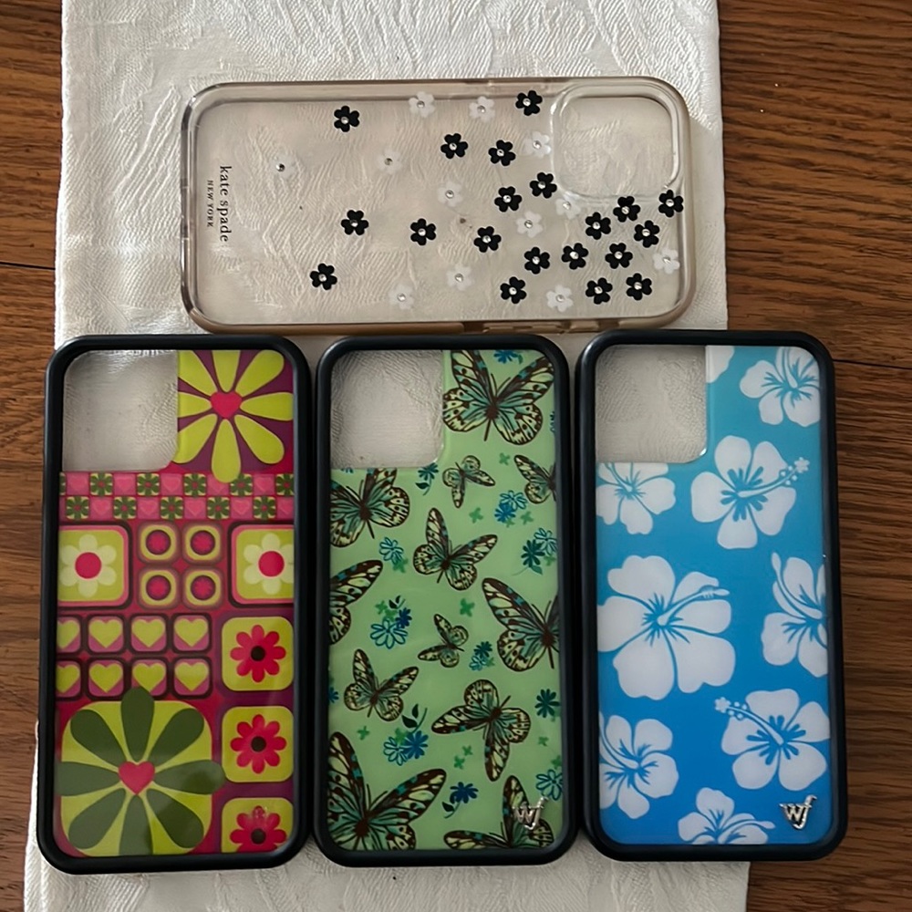 3 Wild flower/ 1 Kate spade iPhone 12 Pro Max